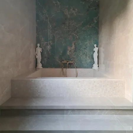 Martini Hotel 4*