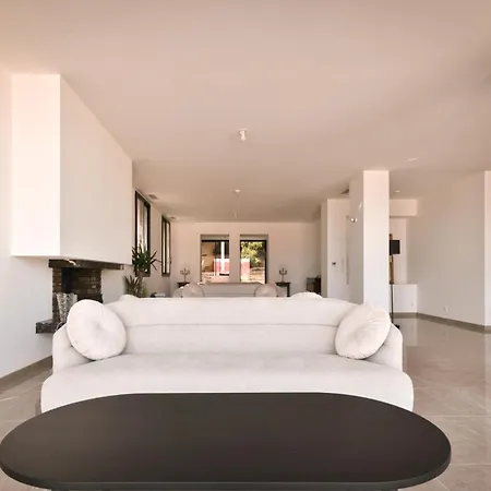 Martini Hotel 4*